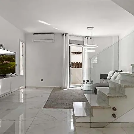 Appartement Elegant By Harbour By Costarentals