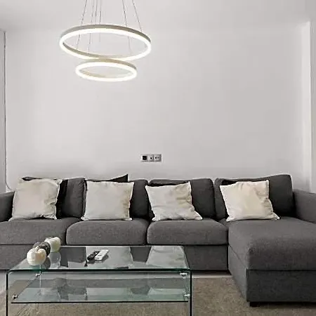 Appartement Elegant By Harbour By Costarentals *